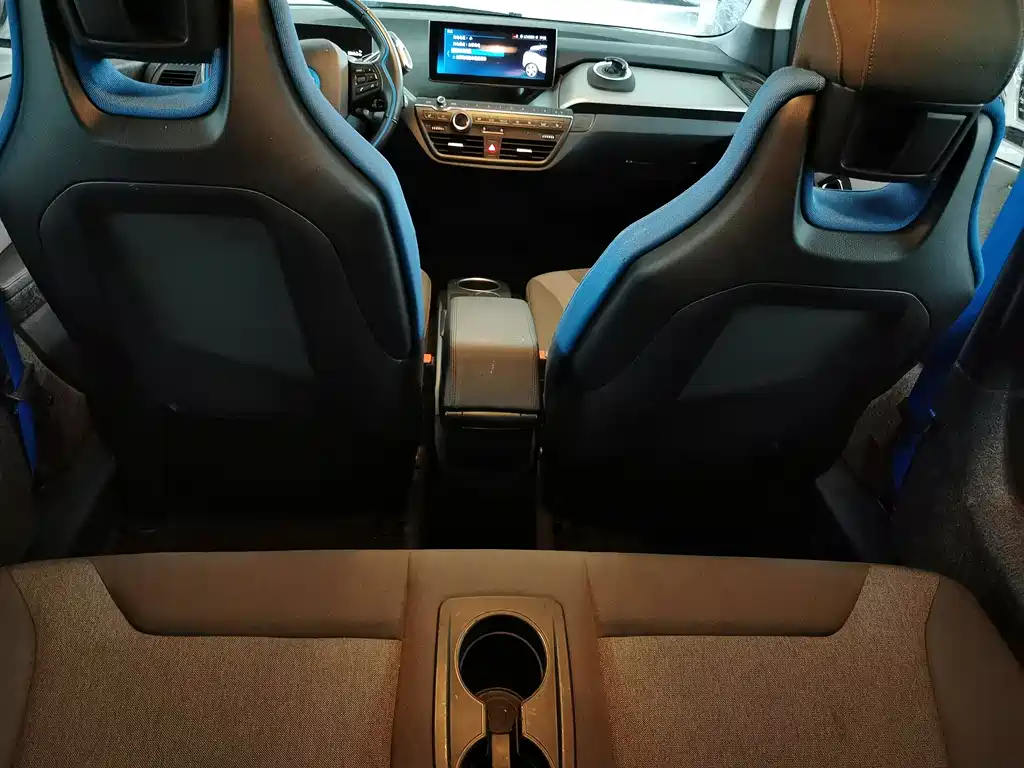 BMW i3 2018 — фото 12
