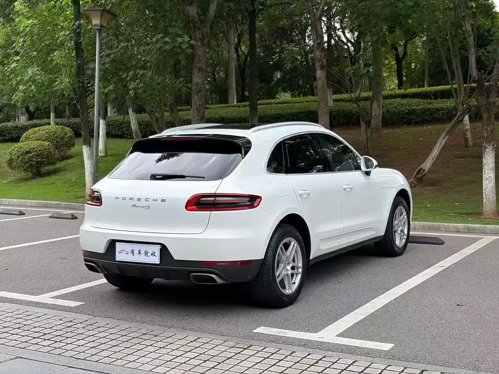 Porsche Macan 2016 — фото 9