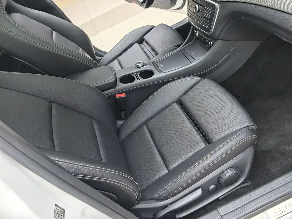 Mercedes-Benz GLA 2017 — фото 16