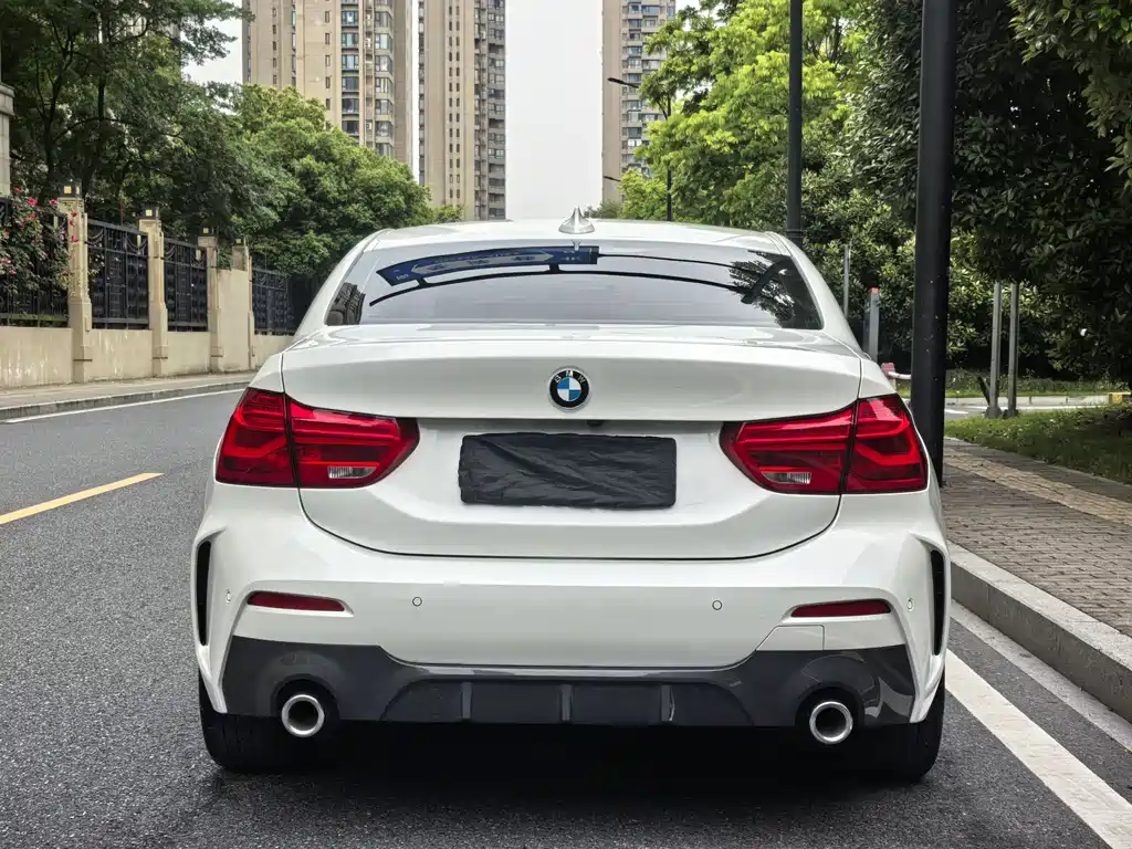 BMW 1 Series 2021 — фото 5