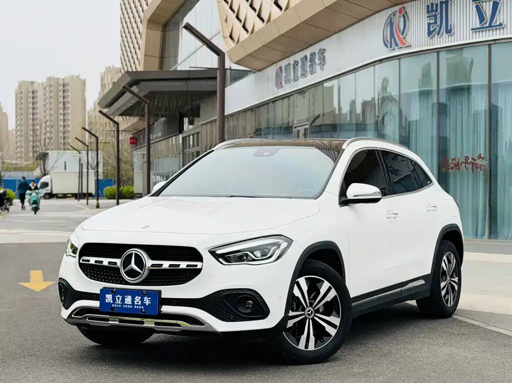 Mercedes-Benz GLA 2022 — фото 1