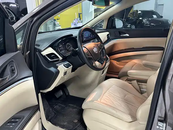 Buick GL8 2023