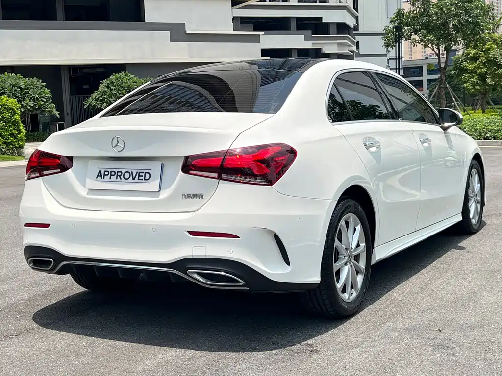 Mercedes-Benz A-Class 2019 — фото 4