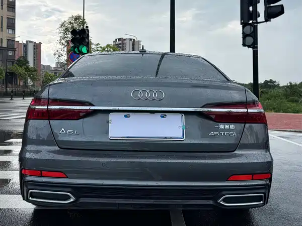 Audi A6L 2021