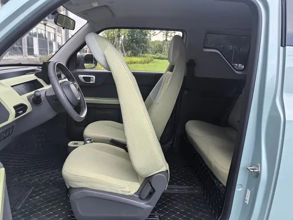 Geely Galaxy Panda 2023