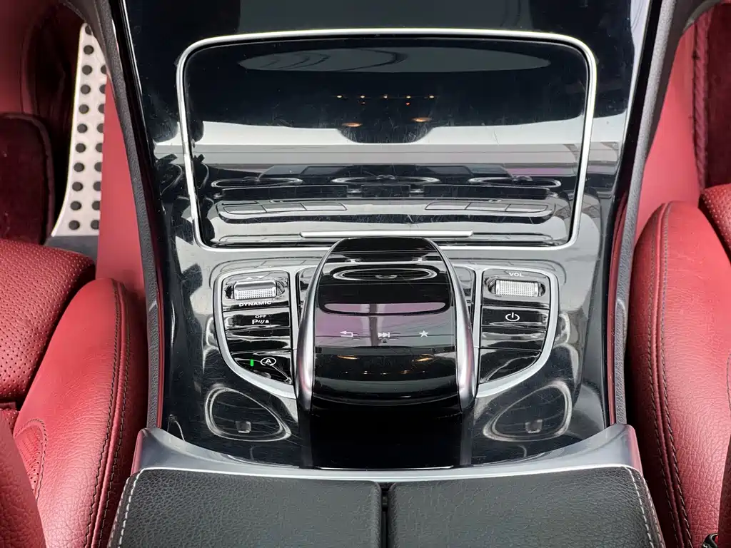 Mercedes-Benz C-Class 2017 — фото 17