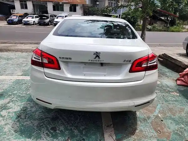 Peugeot 408 2017