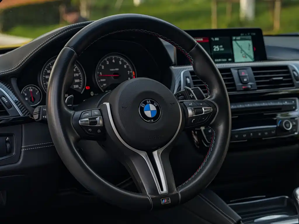 BMW M4 2017 — фото 13