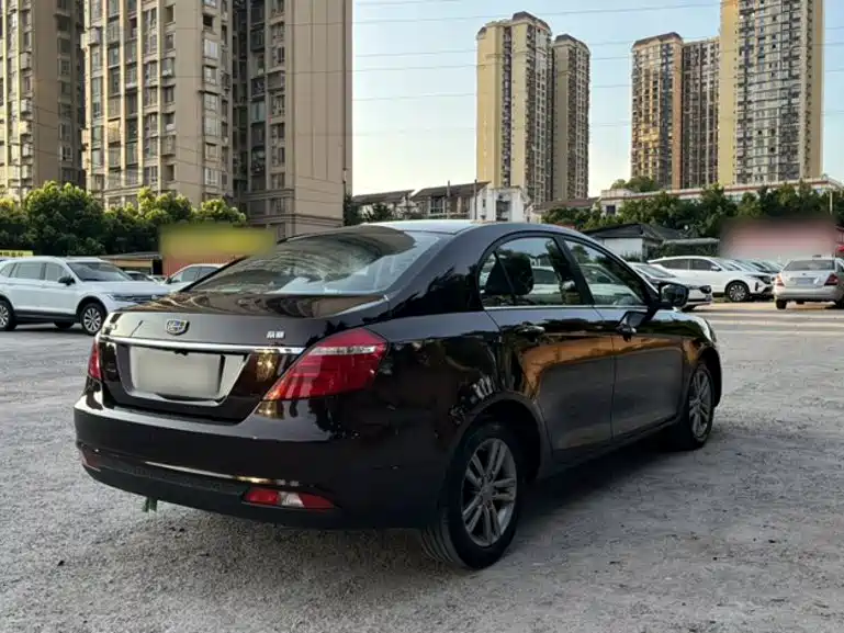Geely Emgrand 2017