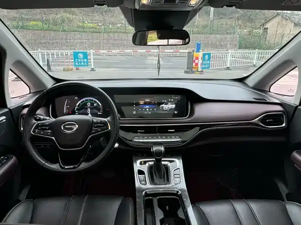 GAC Trumpchi M6 2023