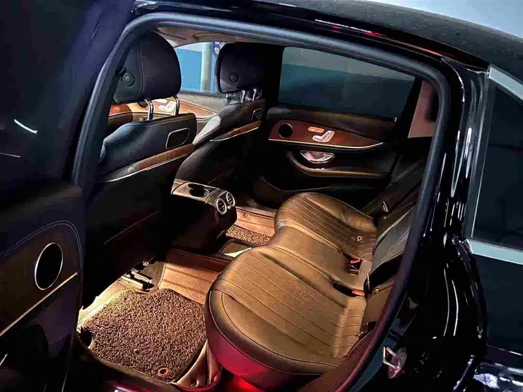 Mercedes-Benz E-Class 2018