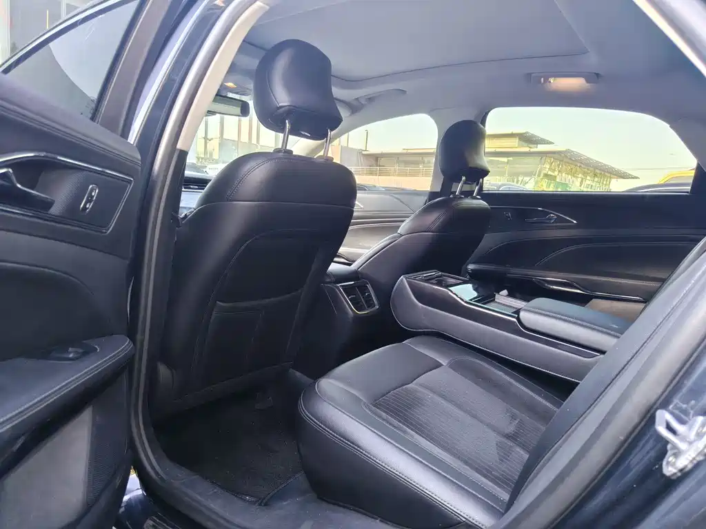 Ford Taurus 2020 — фото 4