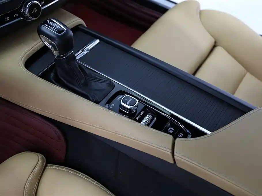 Volvo V90 2017 — фото 12