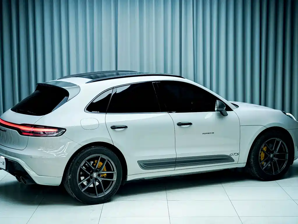 Porsche Macan 2023 — фото 7
