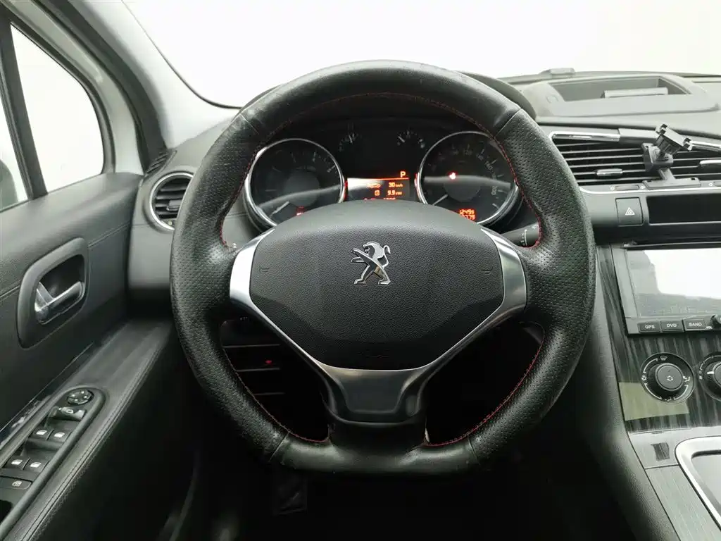 Peugeot 3008 2015 — фото 11