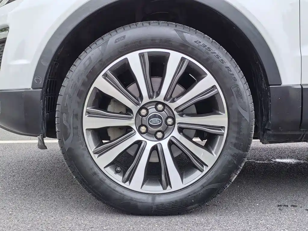 Land Rover Evoque 2018 — фото 13