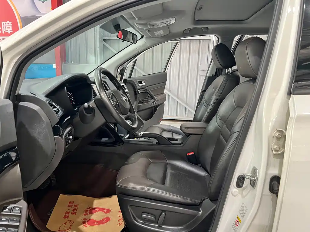 GAC Trumpchi GS4 2015 — фото 4