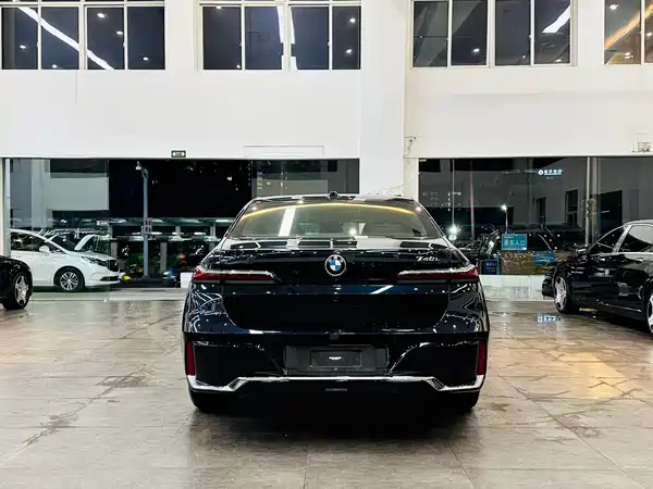 BMW 7 Series 2023
