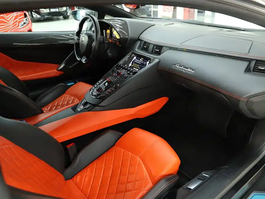 Lamborghini Aventador 2016 — фото 17
