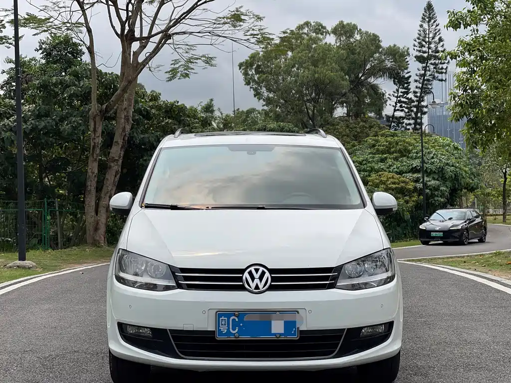 Volkswagen Sharan 2016 — фото 2