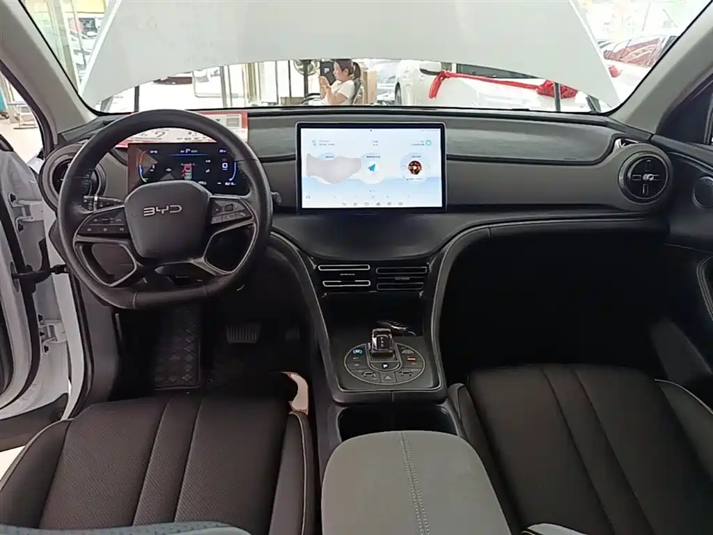 BYD Seal 05 DM-i 2024 — фото 9