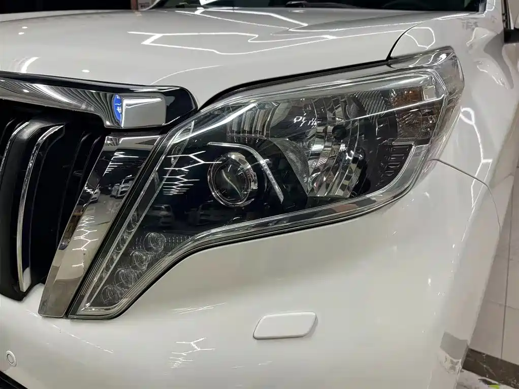 Toyota Prado 2014 — фото 12