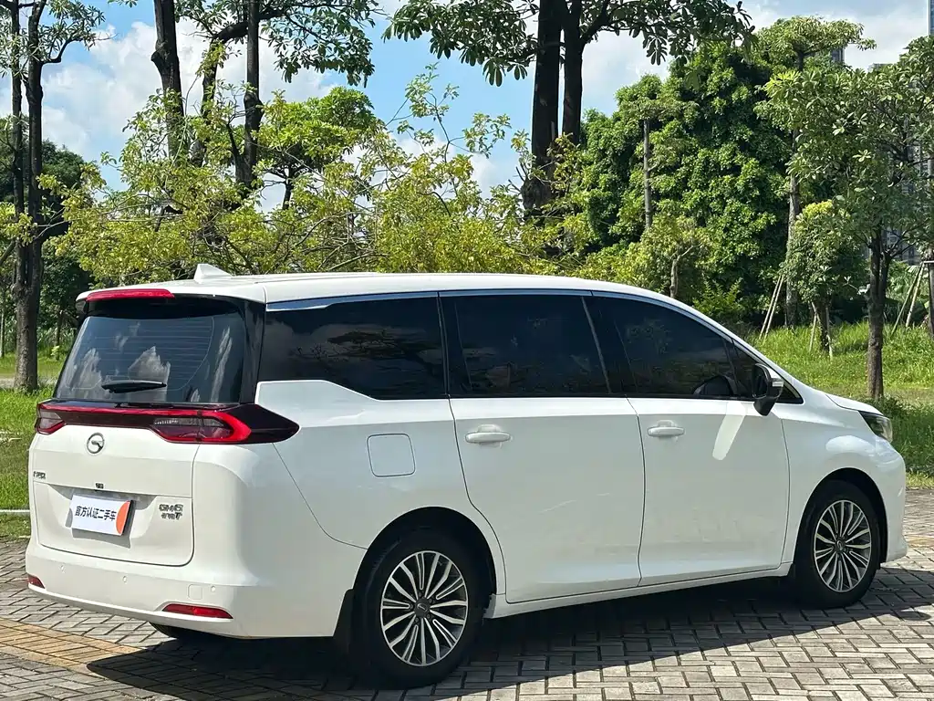 GAC Motor Trumpchi M6 2020 — фото 8