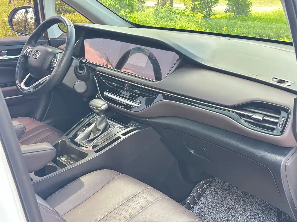 GAC Motor Trumpchi M6 2020 — фото 14