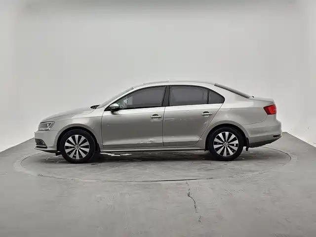 Volkswagen Sagitar 2019