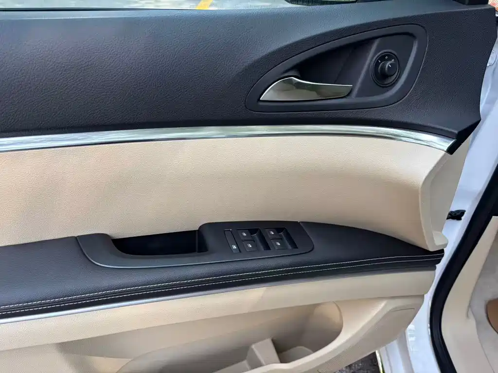 Buick GL8 2025