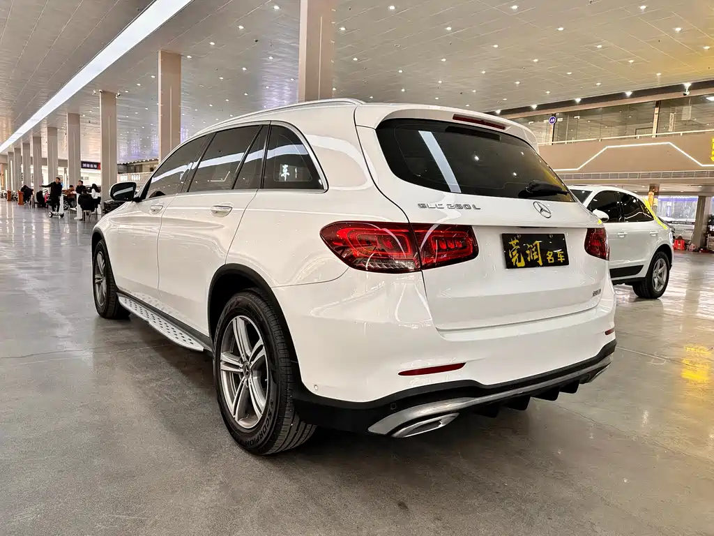 Mercedes-Benz GLC 2019 — фото 15