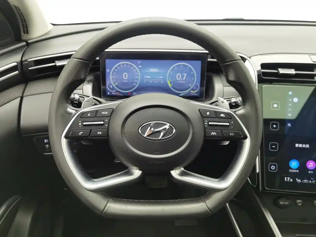 Hyundai Tucson 2021 — фото 11