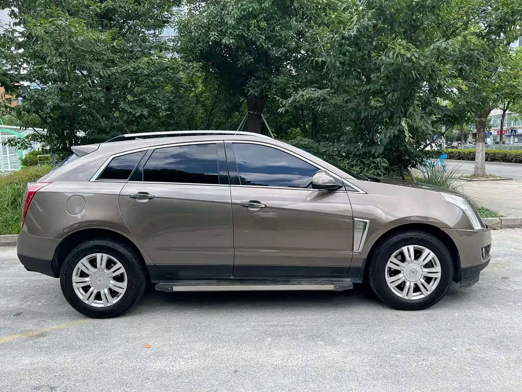 Cadillac SRX 2015 — фото 4