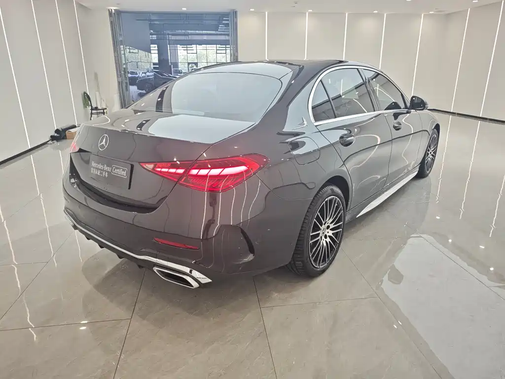 Mercedes-Benz C-Class 2025 — фото 11