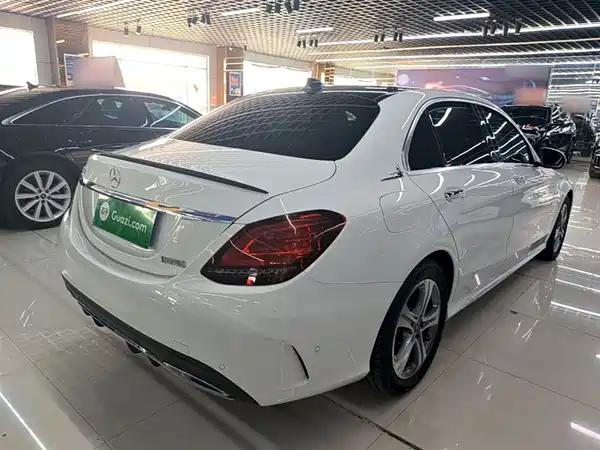 Mercedes-Benz C-Class 2021