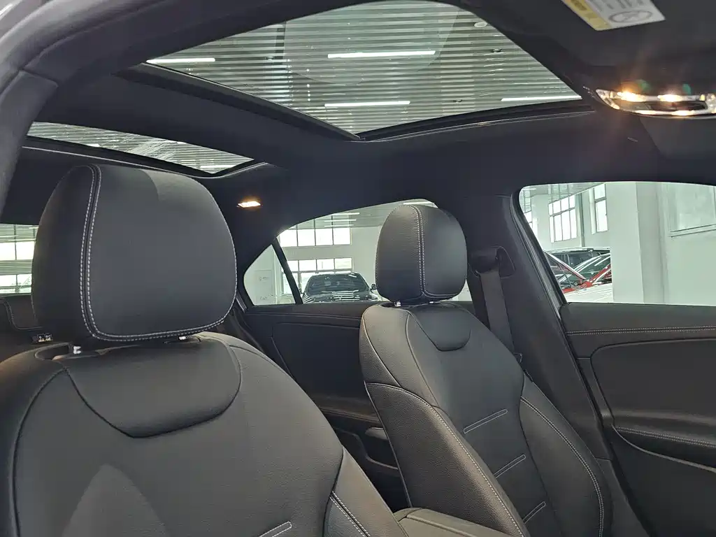 Mercedes-Benz A-Class AMG 2026 — фото 14
