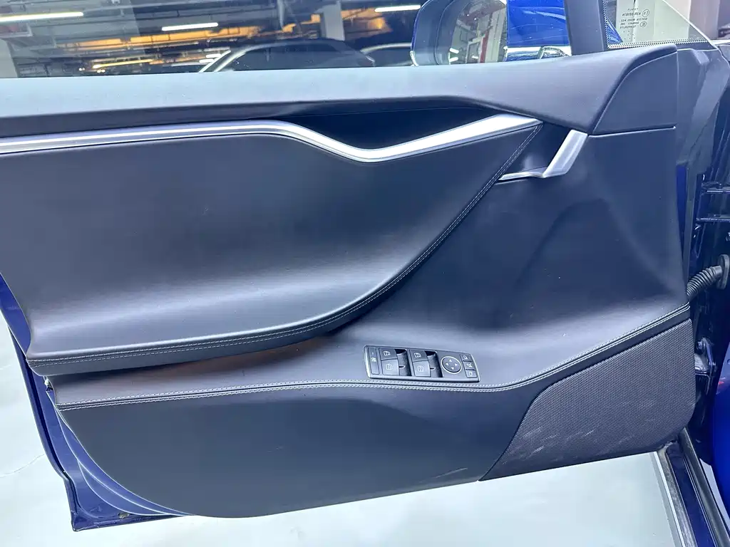 Tesla Model S 2016 — фото 4
