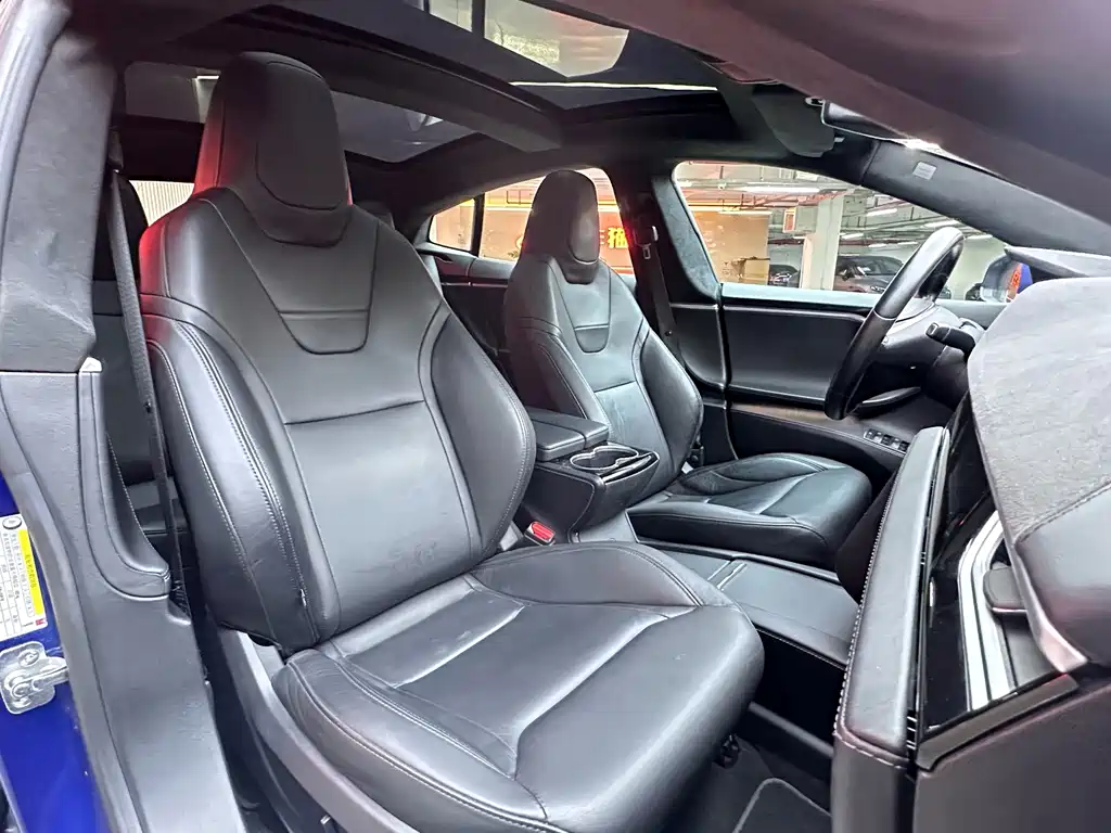 Tesla Model S 2016 — фото 17