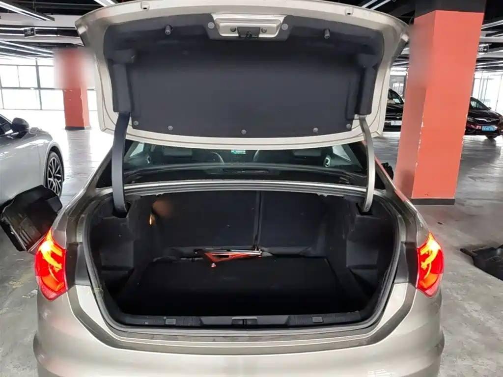 Citroen C4L 2015 — фото 19