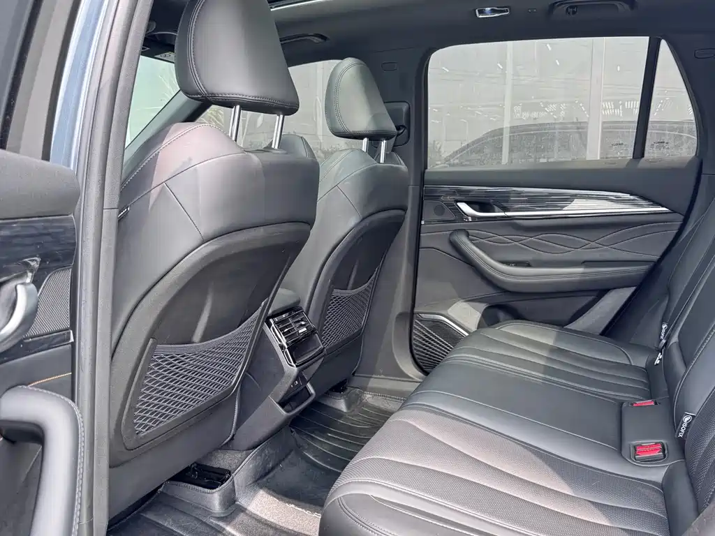 Geely Xingyue L 2025 — фото 11