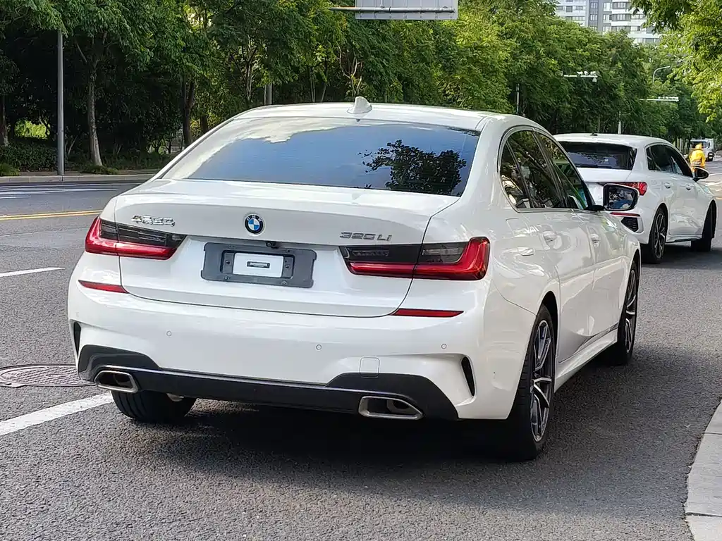 BMW 3 Series 2022 — фото 15