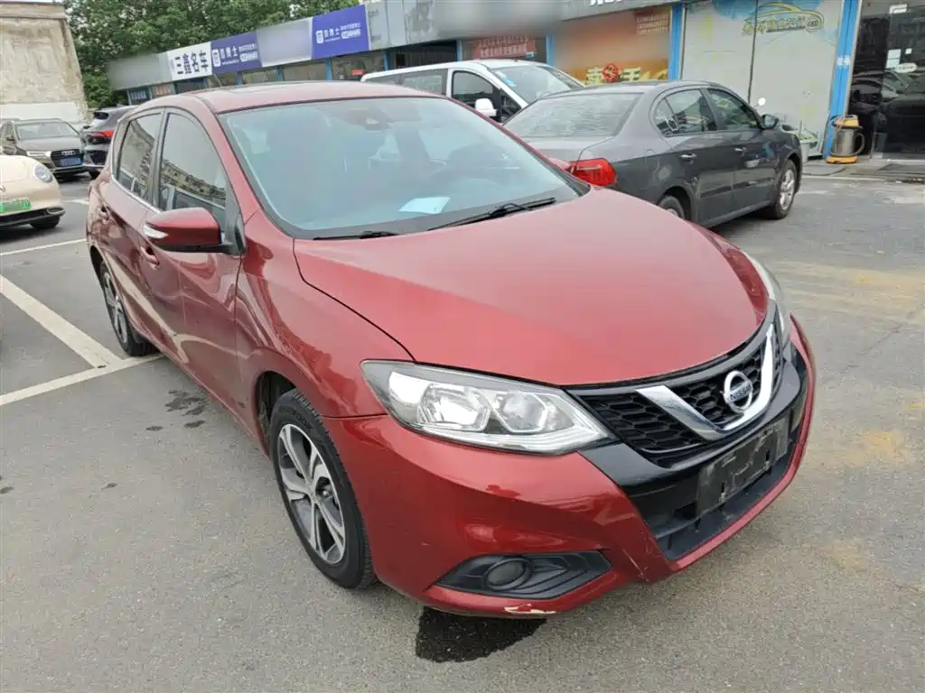 Nissan Tiida 2018 — фото 4