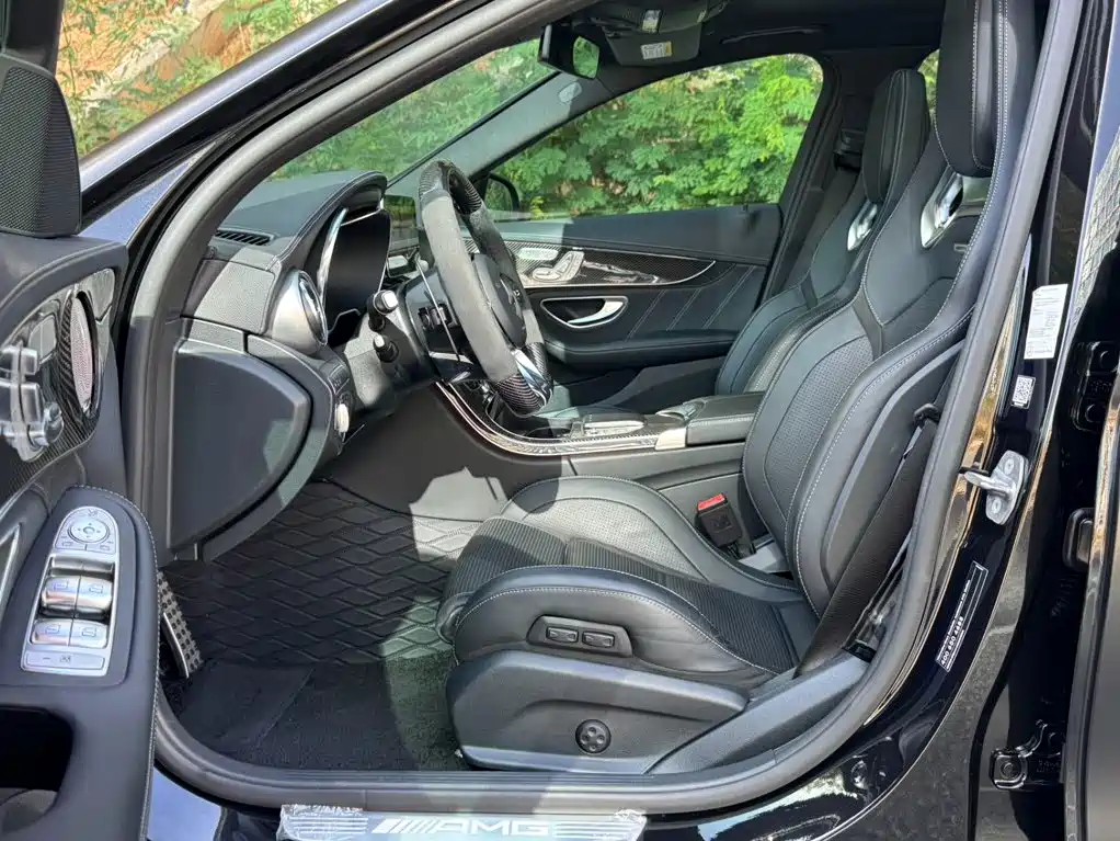 Mercedes-Benz C-Class AMG 2022 — фото 14
