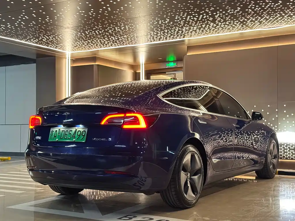 Tesla Model 3 2020 — фото 17