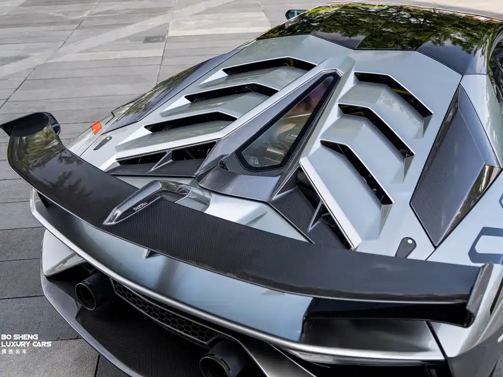 Lamborghini Aventador 2019 — фото 25
