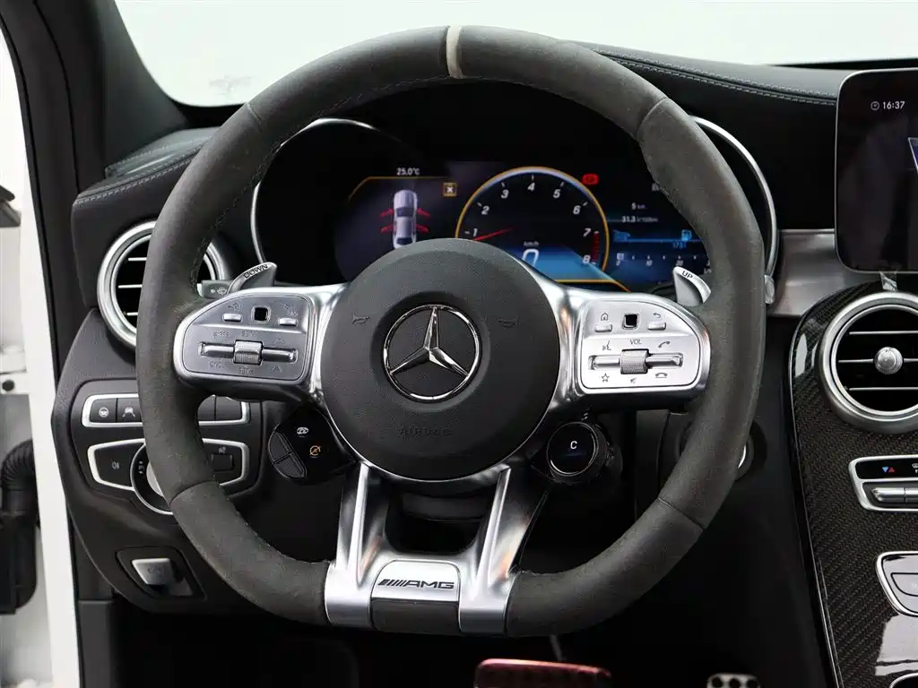 Mercedes-Benz C-Class AMG 2021 — фото 15