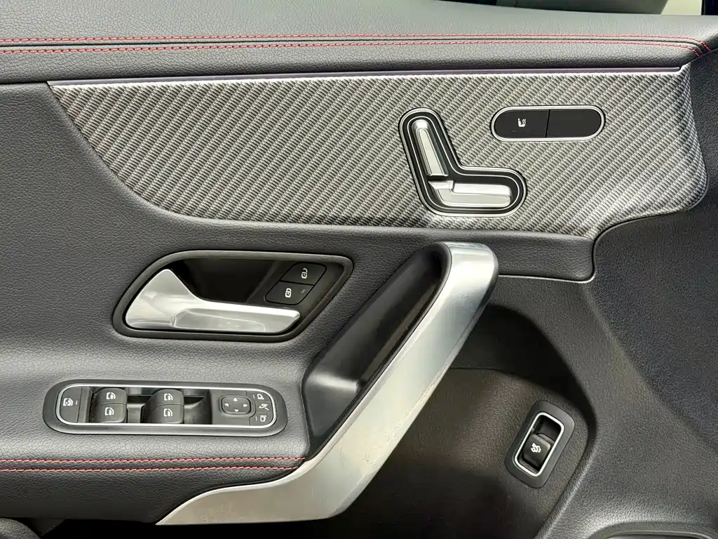 Mercedes-Benz A-Class 2025 — фото 17