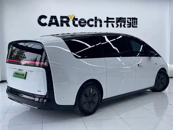 Li Auto MEGA 2024