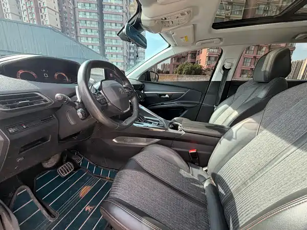 Peugeot 5008 2017