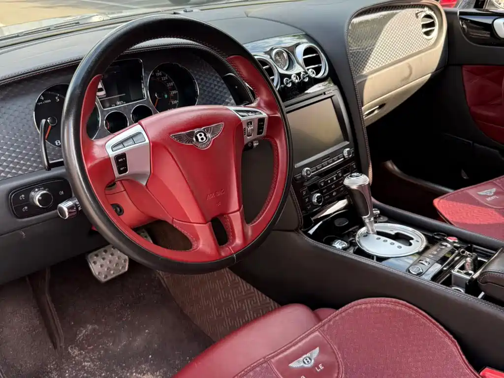 Bentley Flying Spur 2011 — фото 13